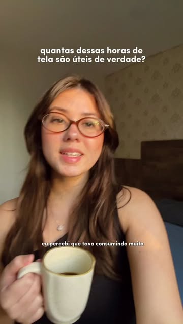 comecei a ser mais intencional com o que eu consumo online, e aprender novas habilidades mudou muita coisa pra mim pr...