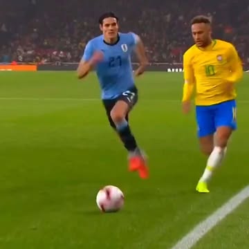 Nutmeg Skills in Football - Don't Forget to Double Tap - Follow : @foot_ball7__ #football #soccer #nfl #sports #futbo...