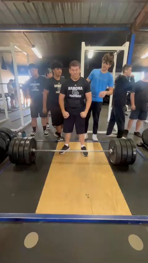 415 lb deadlift