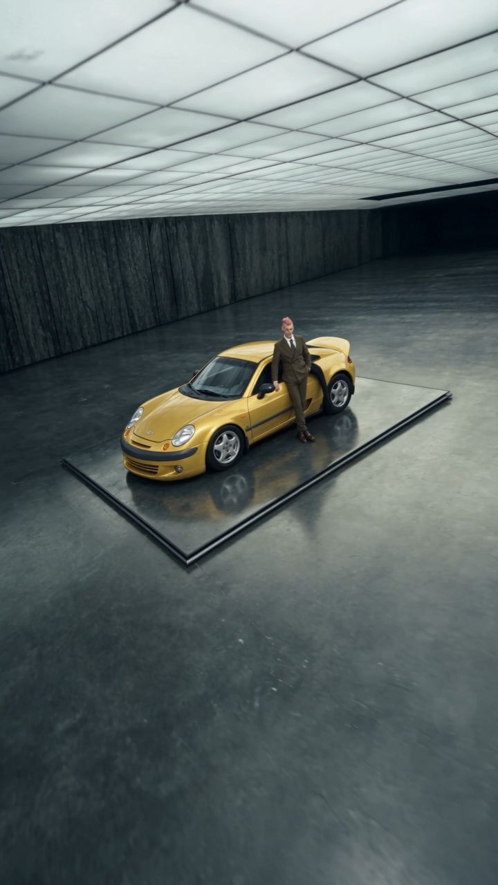 Between a Golden Matiz and a Porsche. And a wonderful me.
