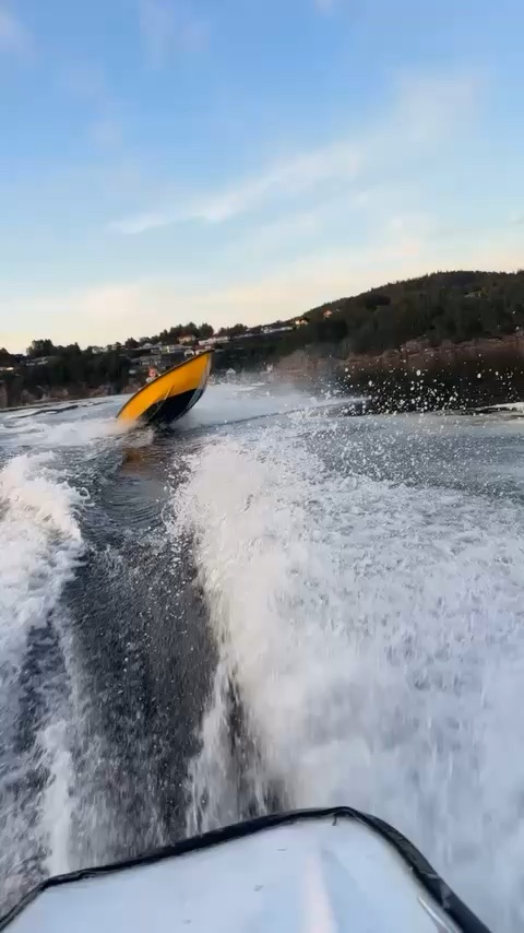 Speedboat