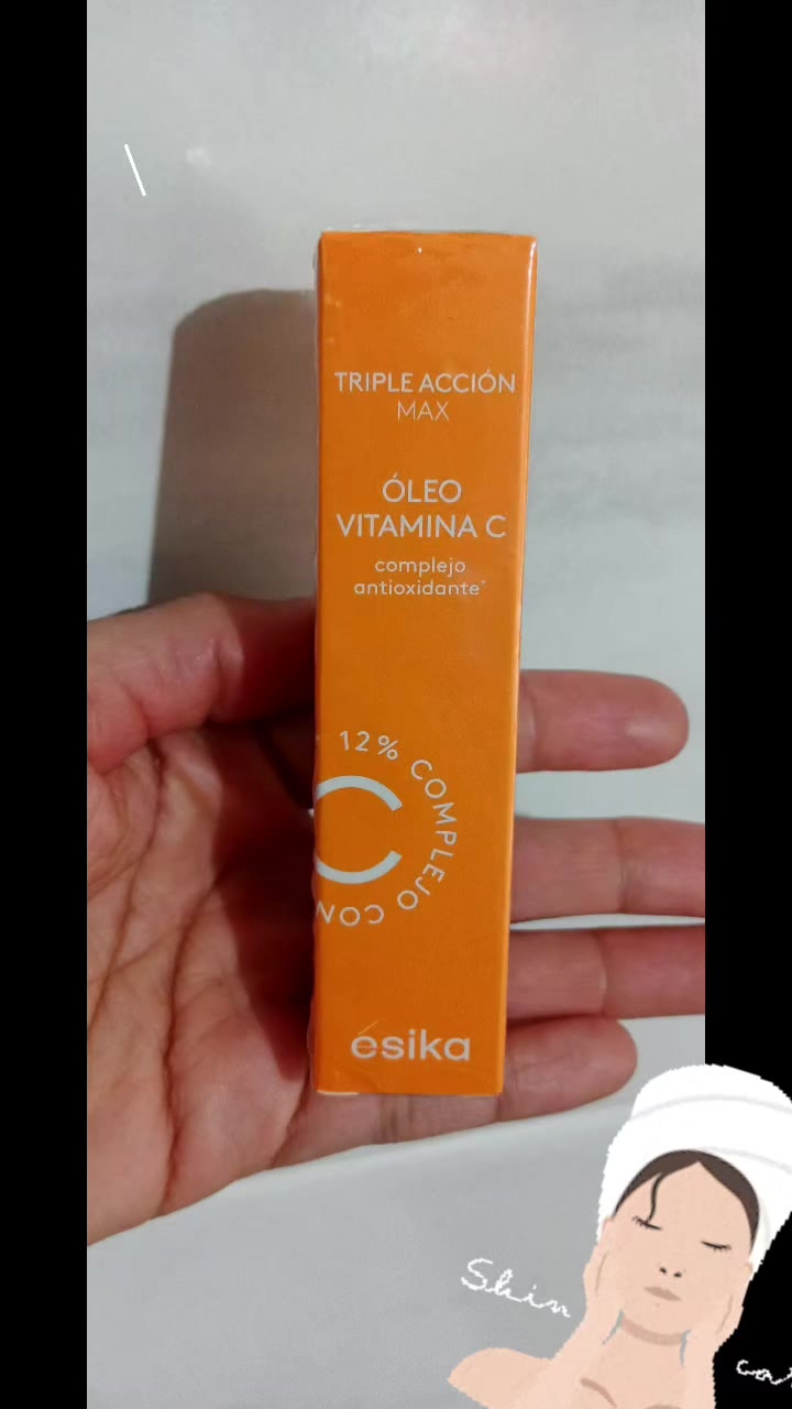 ✨ Estoy empezando a darle un poquito más de amor y cuidado a mi piel. 🍊💛 Hoy les muestro este óleo de Vitamina C de...