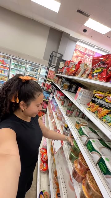 Días caóticos, cero tiempo y un antojo real ⏱️🏃🏽‍♀️ Corrí a Target por estos noodles de yulu foods (me llevé el Swe...
