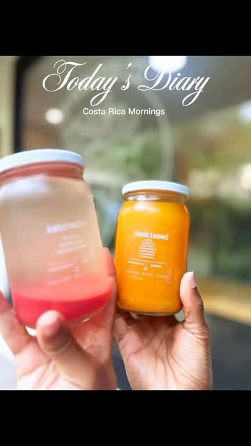 Fresh juice and sounds of the jungle to get started for the day 🍊🦜 What is your morning routine to get you started...