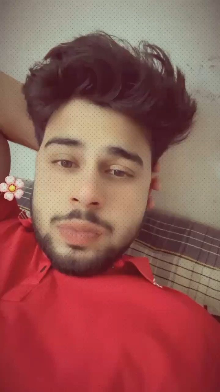 Finally i phone le liya