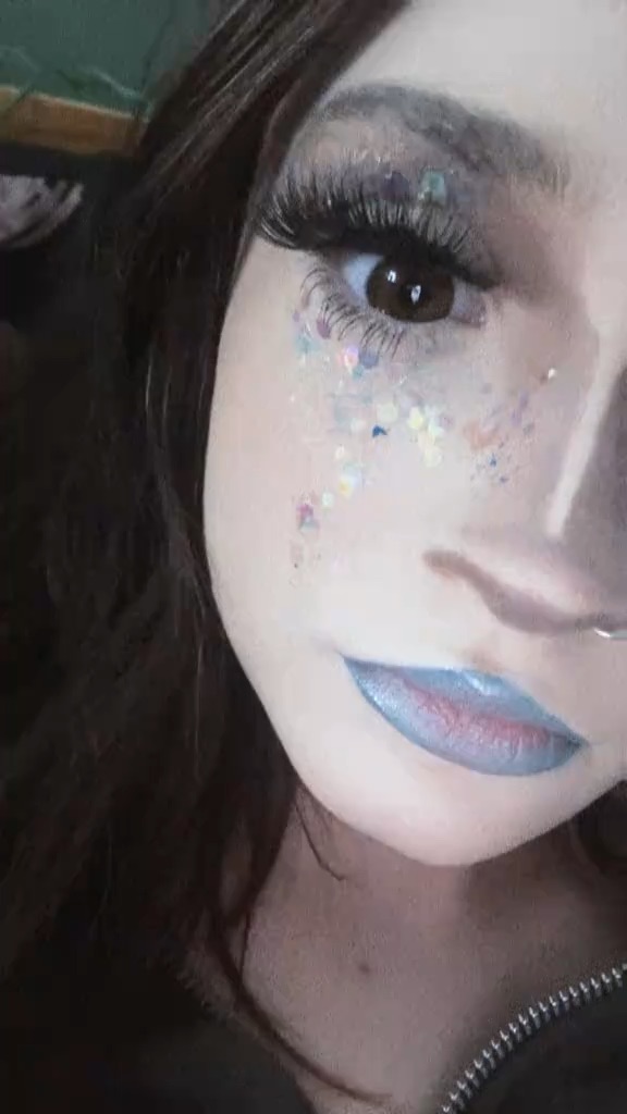 Glitter makeup