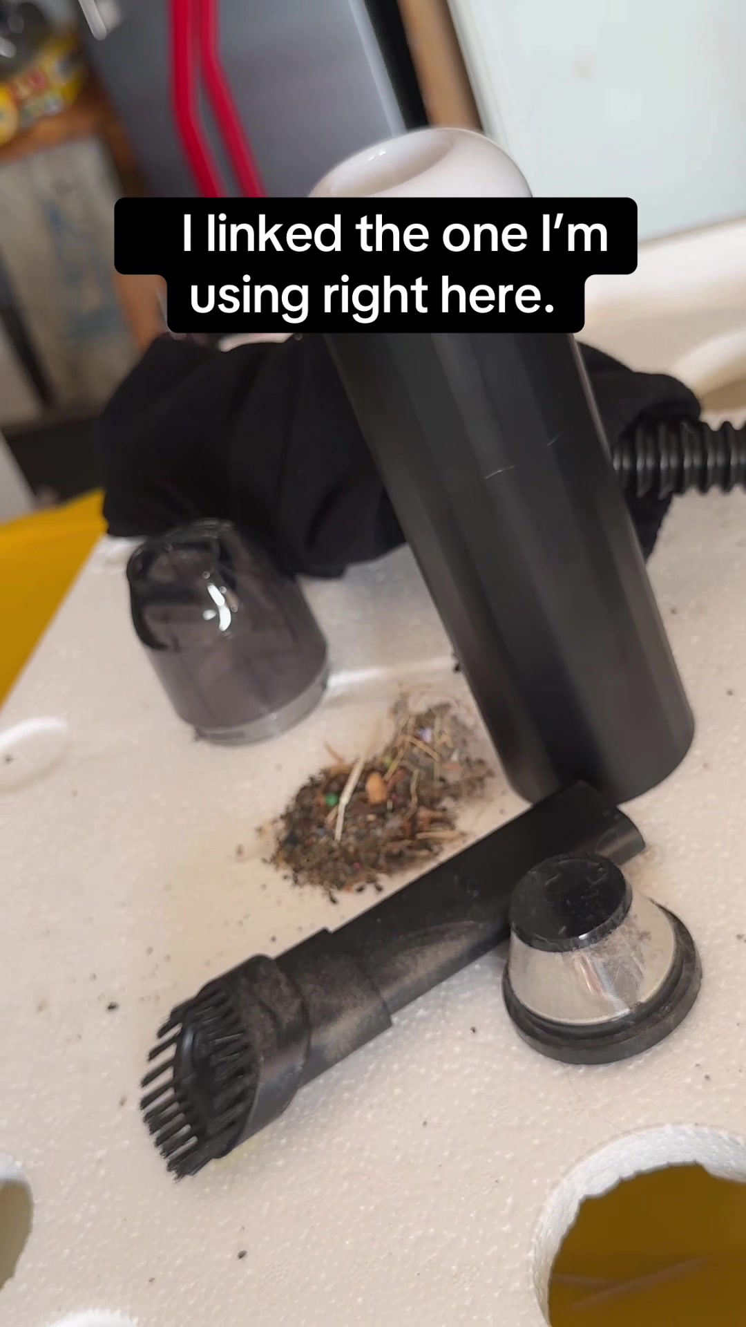 This little cordless vacuum makes quick cleanups SO easy! 🙌 Perfect for crumbs, tight spaces, car seats, and all tho...