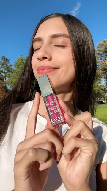 🍒☀️🩷✨🙂‍↔️#gloss #beauty #lipoil #lavaa @lavaabeauty