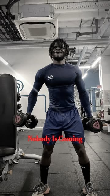 BE YOUR OWN HERO.#gymmotivation #motivationdaily #discord #reelsvideo #viralvideos #viralreels