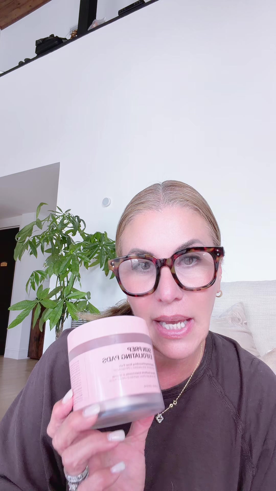 ✨ Honest Review: INNBEAUTY Project Skin Prep Exfoliating Pads ✨ “I’ve tried a lot of exfoliating pads, but these have...