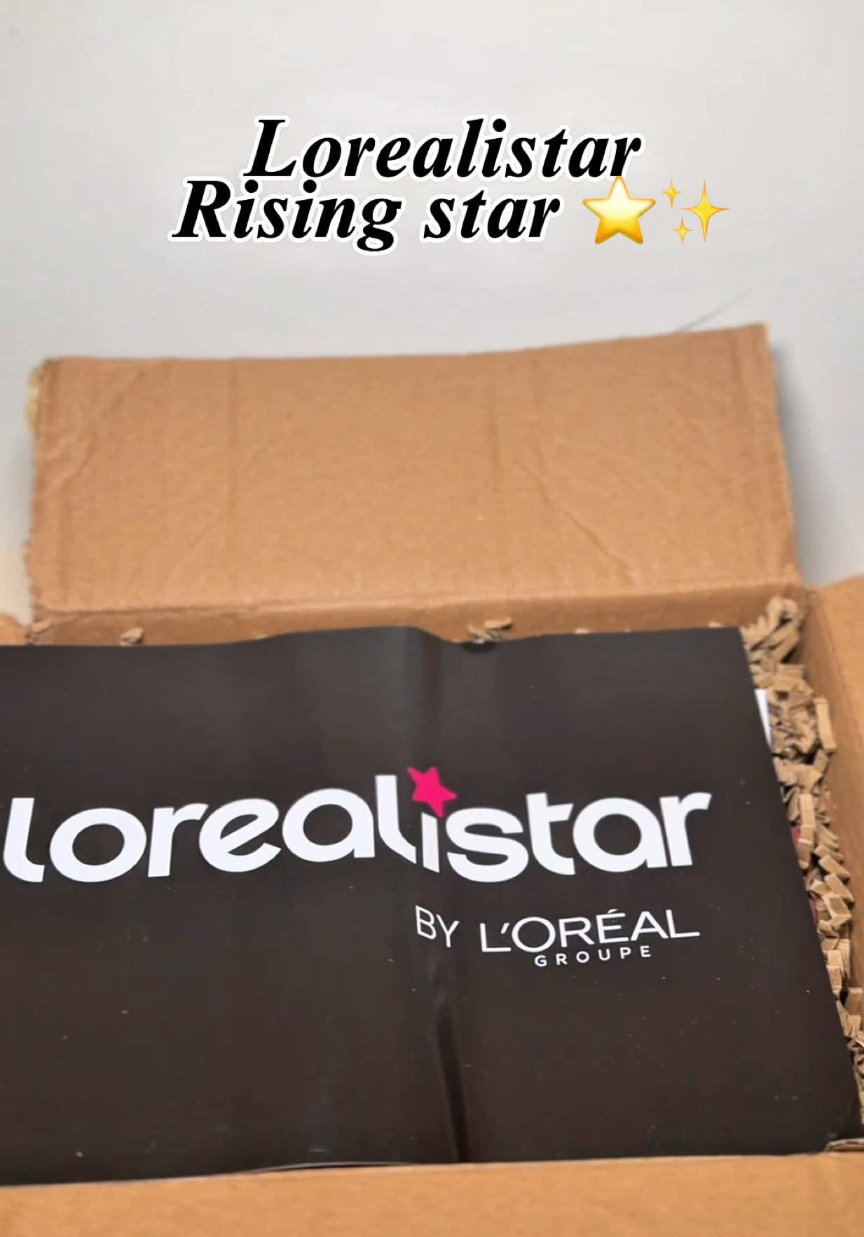 Just received my L’Oréal Paris Star bundle and I’m so excited to finally get my hands on these products. The unboxing...