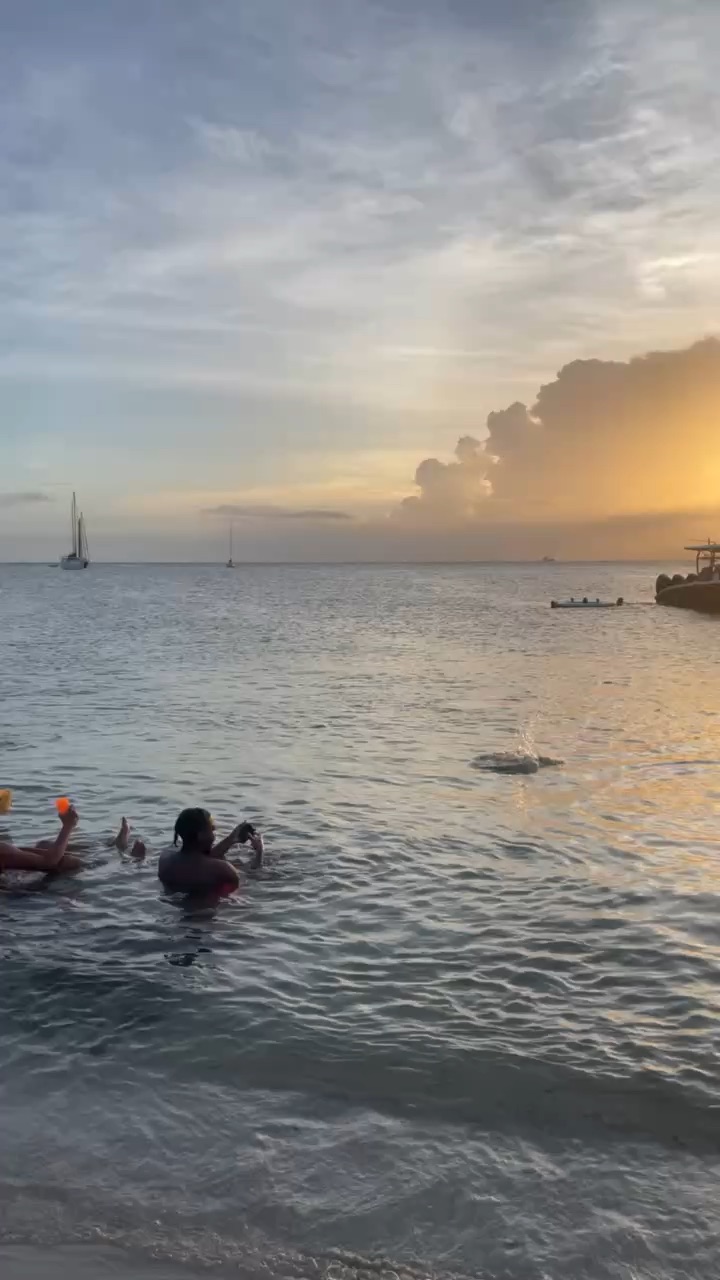 Vacance sur mon île 🍾🏝️