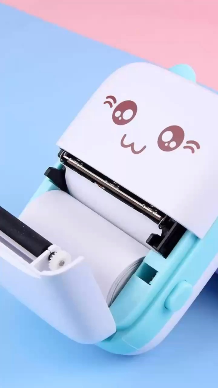 A tiny printer that prints without ink?! 🤯🖨️ Would you try this gadget?