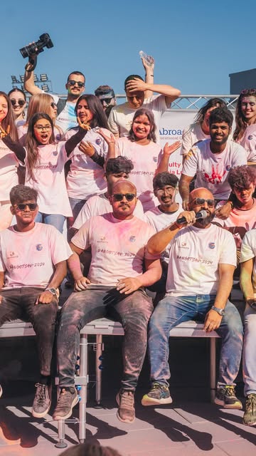 Prisjetimo se i ponovo doživimo živopisnu energiju Rangotsava 2024 🌈✨☀️. Uronimo još jednom u boje i nezaboravne tre...