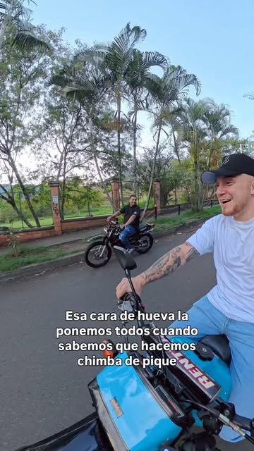 Ya no maduramos, esto lo haremos mientras Dios lo permita 🔥 #motos #bikelife #rider