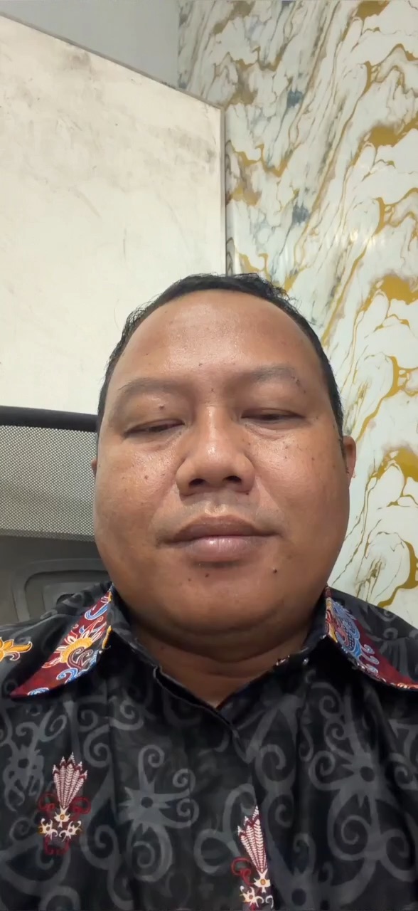 Santai di rumah