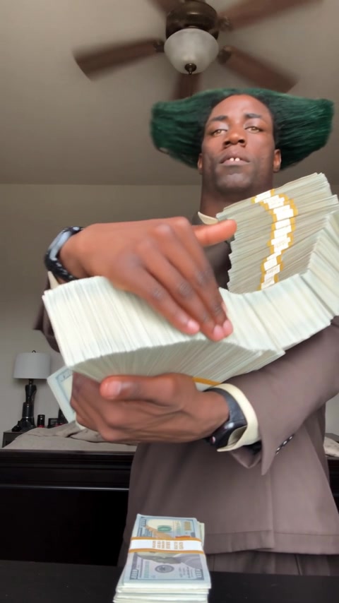 💵🙏🏽 #higgsfield #money #i