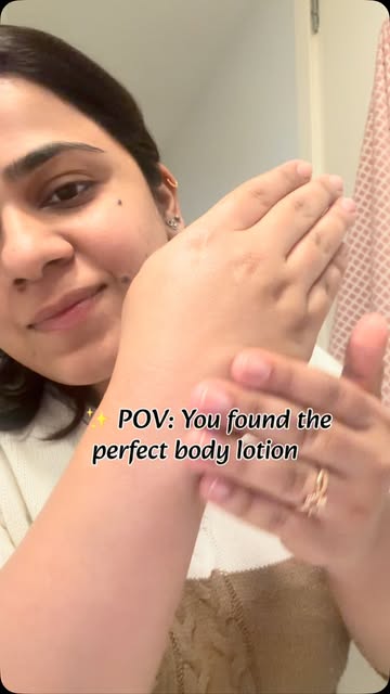 Glow check… ✨🤍 Tried this shimmer body lotion and I love how it gives my skin a soft, healthy-looking glow without f...
