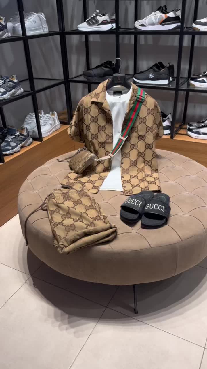 الابداع=قوتشي✨👌🏻 #ملابس #صيفي #ماركات_عالميه #تيشيرتات #ليبيا🇱🇾 #قوتشي #تيشيرت #gucci