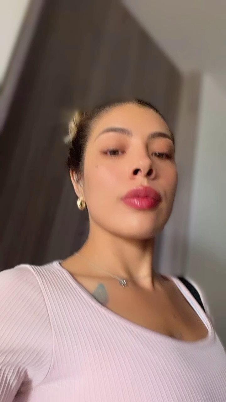 🫦