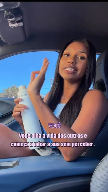 Você não está atrasada. Só está se comparando demais. 🤍 Cada um tem seu tempo, seu processo e sua história. #autoest...