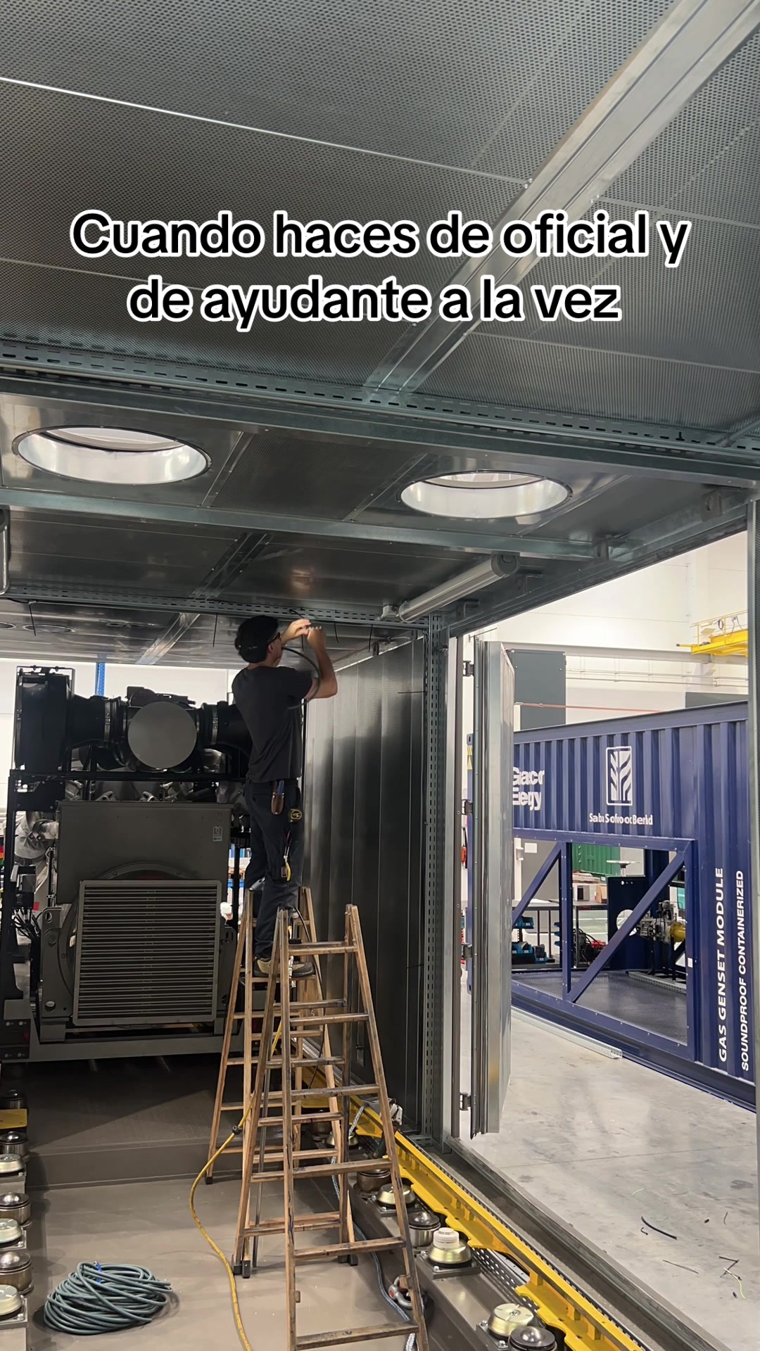 Poco a poco - - - - - #electricidad #montaje #cabina #aura