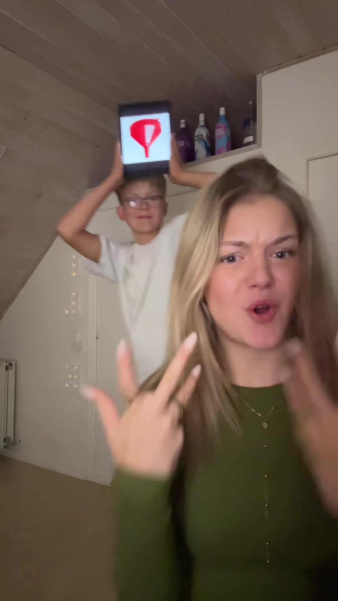 Hvad sker der?! #aura