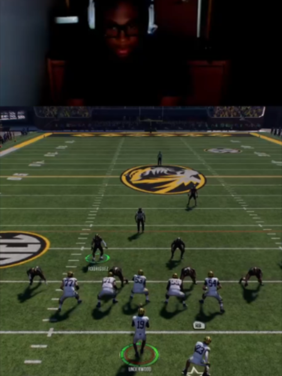 on his headdddddd#cfb #streamer #twitch - slimskrub