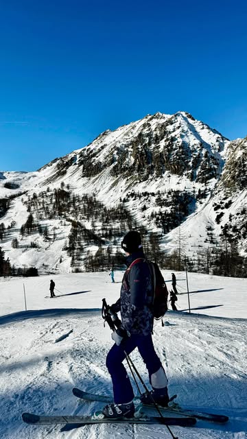 Only in Corsica: skiing with the Mediterranean in sight 🌞❄️ : #corsicaisland #corsedusud #corsica_bestspot @val_dese...