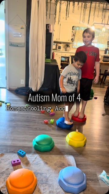 Homeschooling Vlog in our Neurodiverse Home 💕 What do you do a little “different” in your neurodiverse home? Are you...