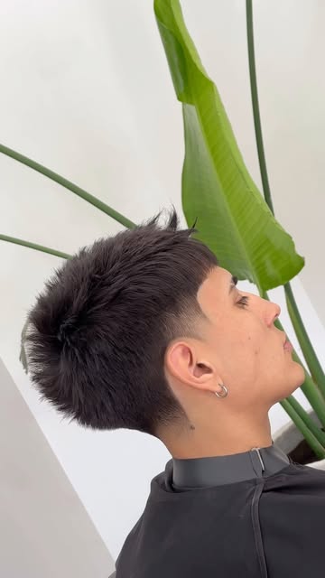 TAPER FADE 🔥🔥🔥🦇 . . . . . .#barbershop #croptopstyle #fadehaircut #taperfade #viral