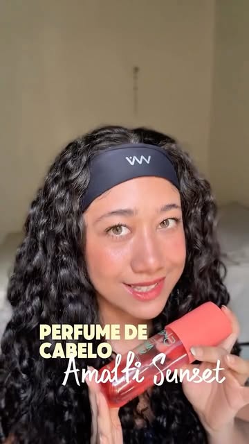 Eu sempre gostei de sair de casa cheirosa, mas nunca imaginei que um body splash fosse render um elogio assim. 🥹✨ Fo...