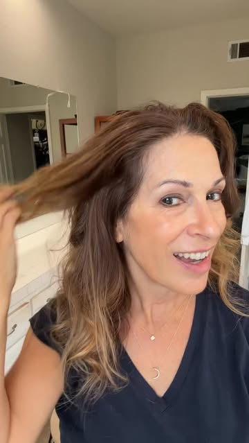 Ever have your hair stylist up and move with no notice?! Just me??? I was in the midst of new stylist search (it’s ha...