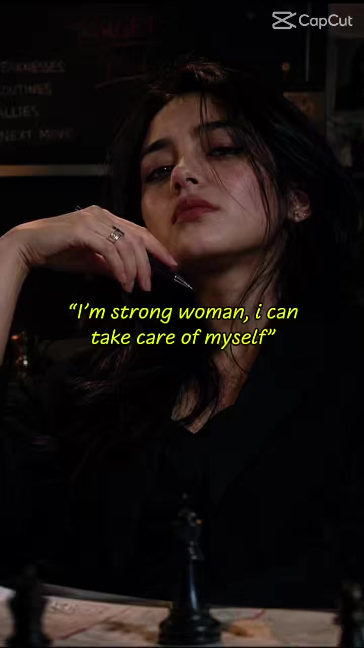 #creatorsearchinsights #astrongwoman #StrongWoman #FunnyWomen #SavageGirl