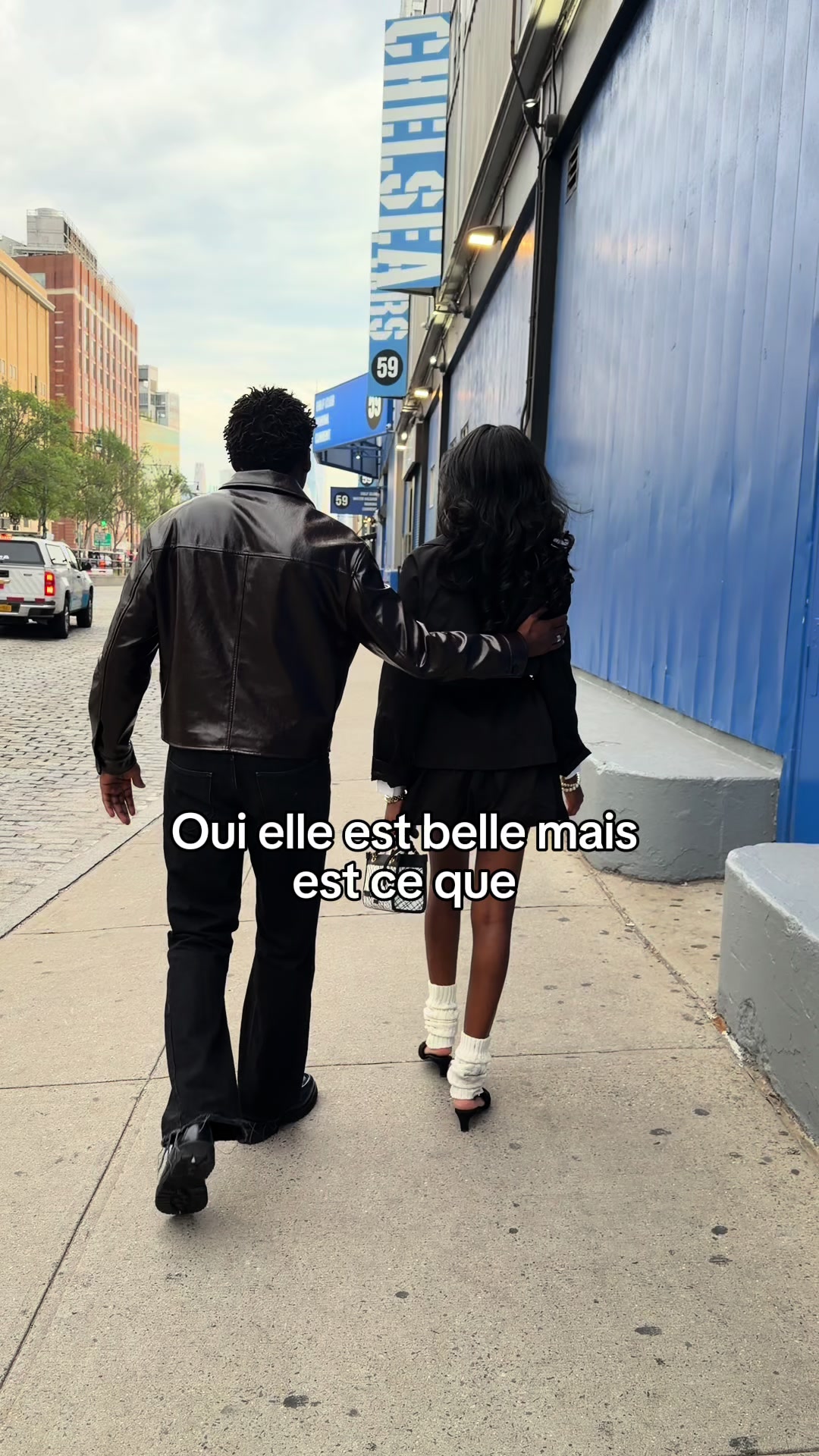 Un homme doit aimer avec son cœur, mais choisir avec sa tête parce qu’une belle femme attire les regards mais une fem...