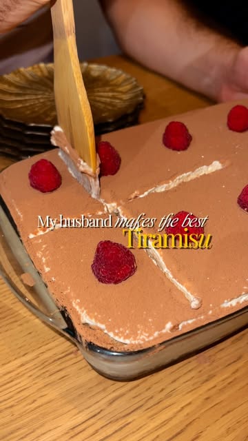 My husband’s Tiramisu, the best in town 🫐🍫
