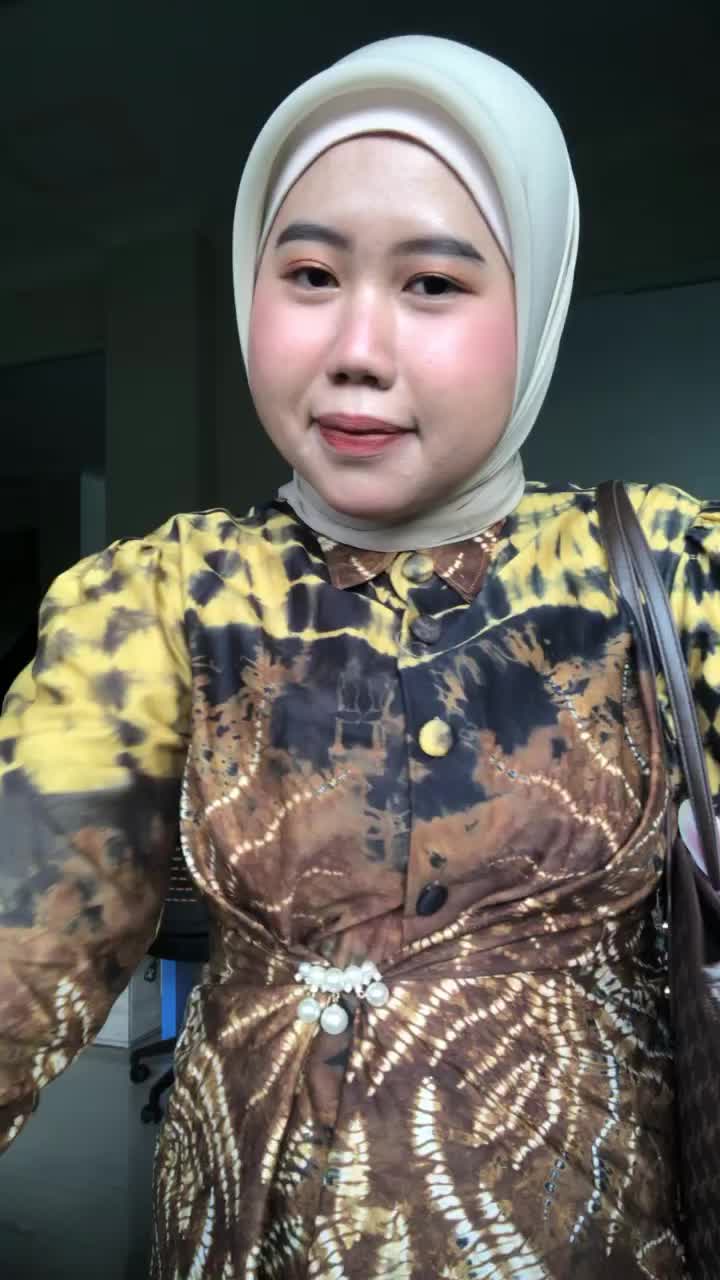 #sasiranganmodern#ootdbatik#berkain#sasirangancream#sasirangancoklat#ootd