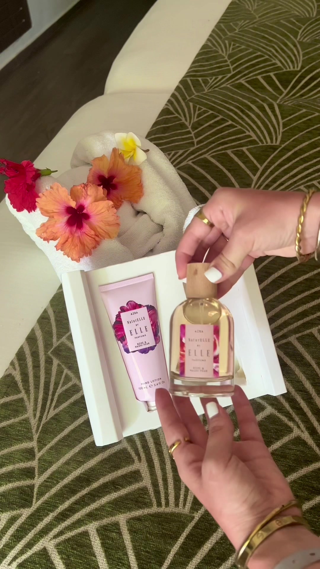 The key to smell amazing everyday 🌸 @ELLE Parfums #unboxing#elleparfums#parfumsummerscent#women#gilrlspower#girlsupo...