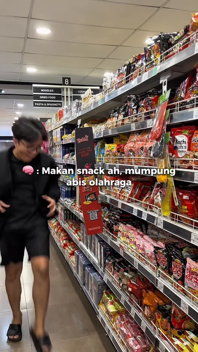 keliatannya sepele makan snack abis olahraga tau tau kalori snack nya lebih besar dari yang kita bakar😭 untung gw ad...