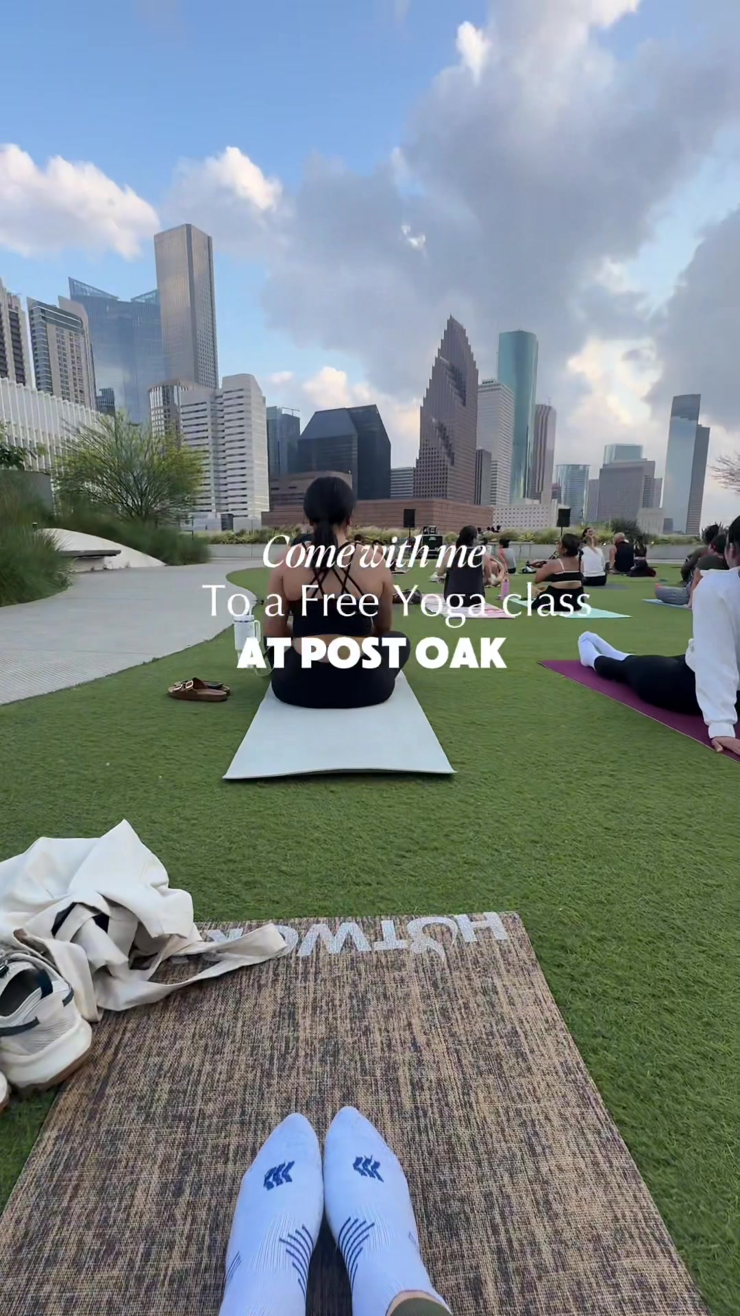 Come with meeee 🧘🏼‍♀️#yogaedition #fyp #wellness #Fitness #fitnessjourney #fitlife #lowviews