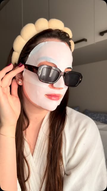 Minhas 3 obsessões do momento 🧖🏼‍♀️ Oculos da @or.eyewear 🏷️dicasdasa Mascara da @avonbrasil Gloss da diva @brunat...