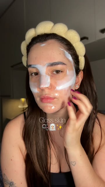 Aquele efeito Glass Skin com uma mascara nacional? 👀😮‍💨 Quero fazer estoque agoraaa 🥹 Toda mulher precisa ao meno...