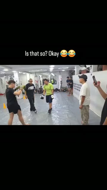 He thought it's fair lmao #funny #fyp #boxing