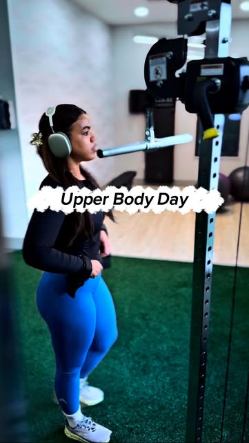Grace in the look ✨ Power in the reps 💪🏽 Confidence in the mindset 💅🏽 Discipline in the routine 🧘🏽‍♀️ Upper bod...