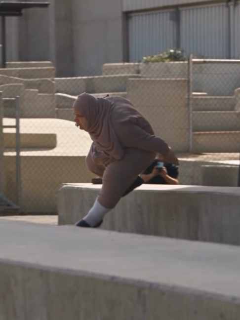 Grandma Parkour.🤾‍♂️🏋️‍♂️