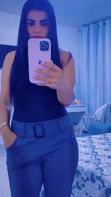 Sábado, um espelho, um look e aquela vontade de aproveitar a vida … #lookdodia #mulher44 #sábadim #povreels