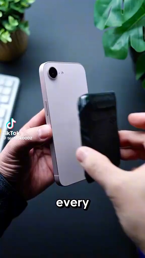 iPhone tie
