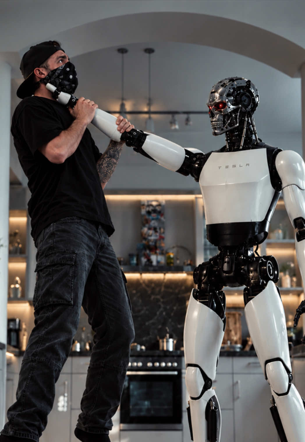 Be kind and always say “thank you” they said… #tesla #optimus #robot #edit #cinematography