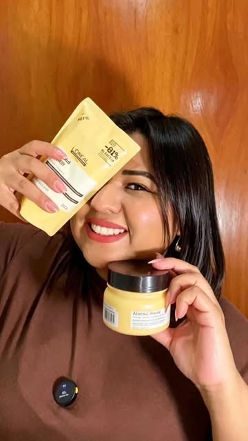 Se tem um produto que faz diferença na minha rotina capilar é a máscara Absolut Repair. ✨ Ela foi desenvolvida para p...