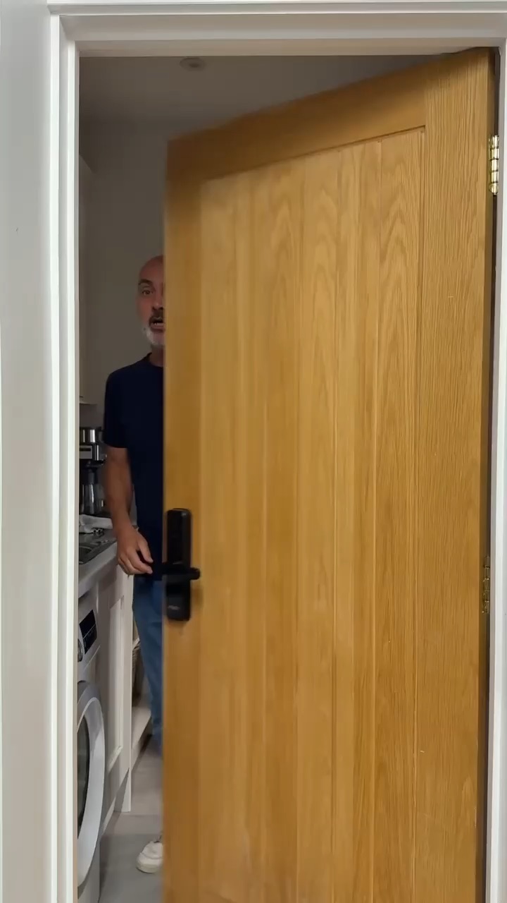 Finex smart doorlock UGC